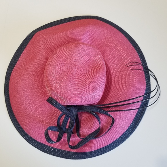 NWT August Hats Women\'s Adjustable Navy Pink Hat